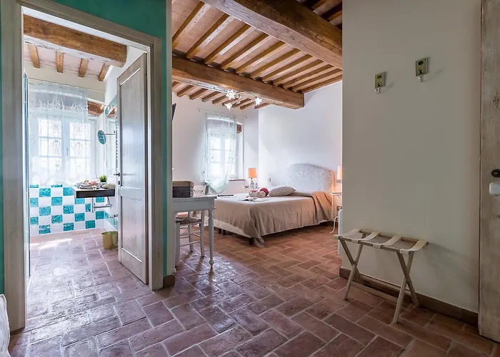 Pietra A Padule Bed & Breakfast Filettole