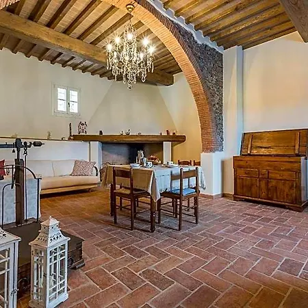 Panzió Pietra A Padule 4*