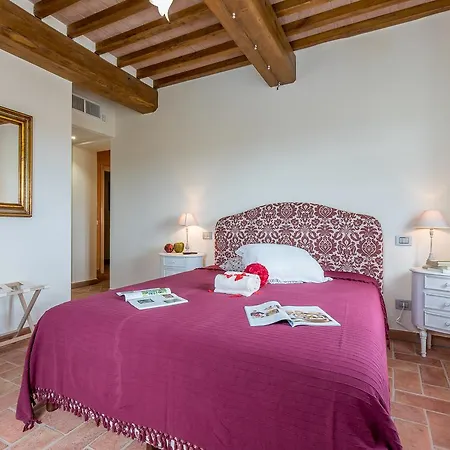 Pietra A Padule Frühstückspension 4*