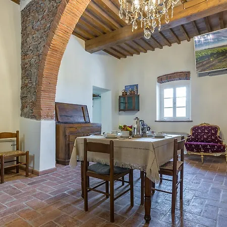Pietra A Padule 4* Filettole