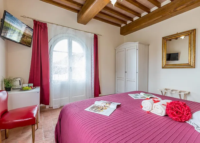 Bed & Breakfast Pietra A Padule 4*